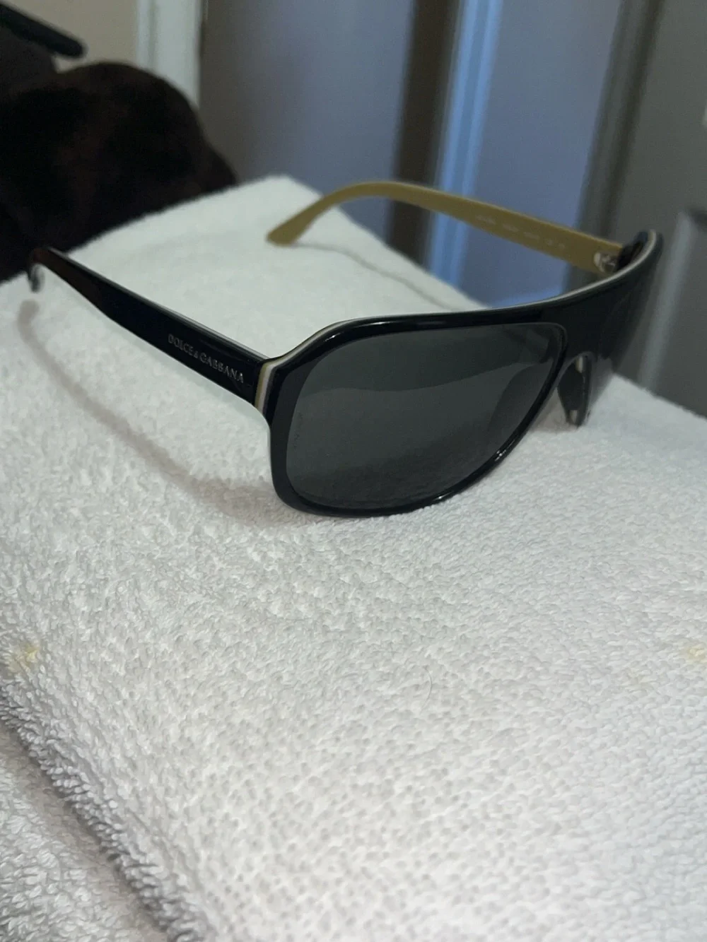 DOLCE & GABBANA sunglasses